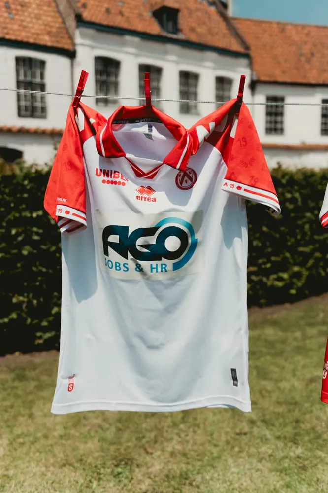Kid's KV Kortrijk 2024/25 Away Shirt - Image 3