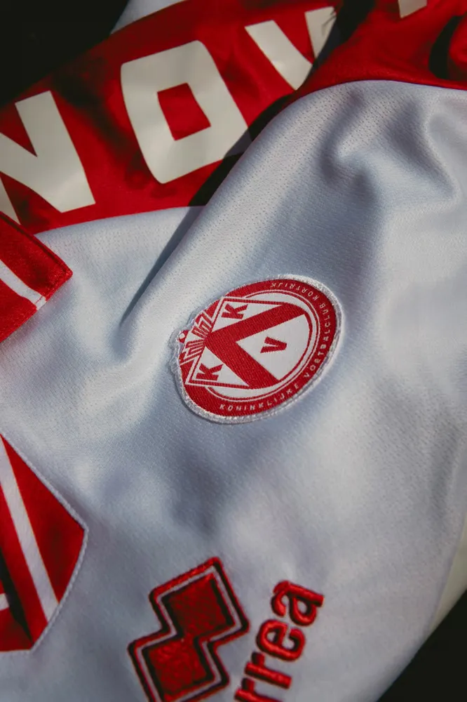 Kid's KV Kortrijk 2024/25 Away Shirt - Image 2