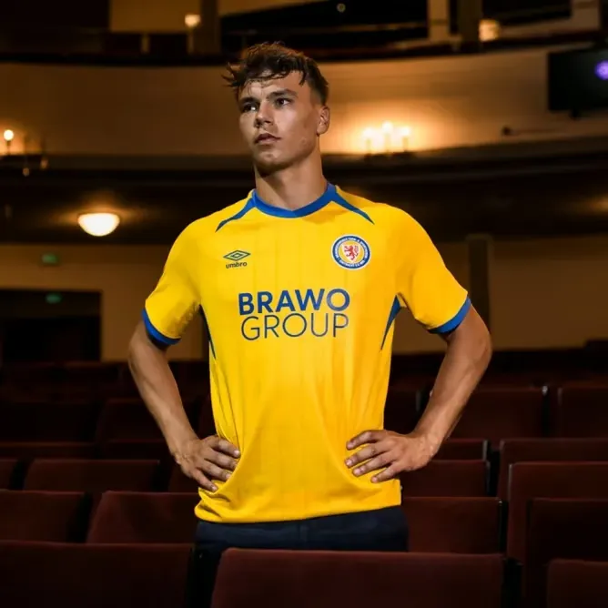 Women's Eintracht Braunschweig 2025/26 Home Shirt