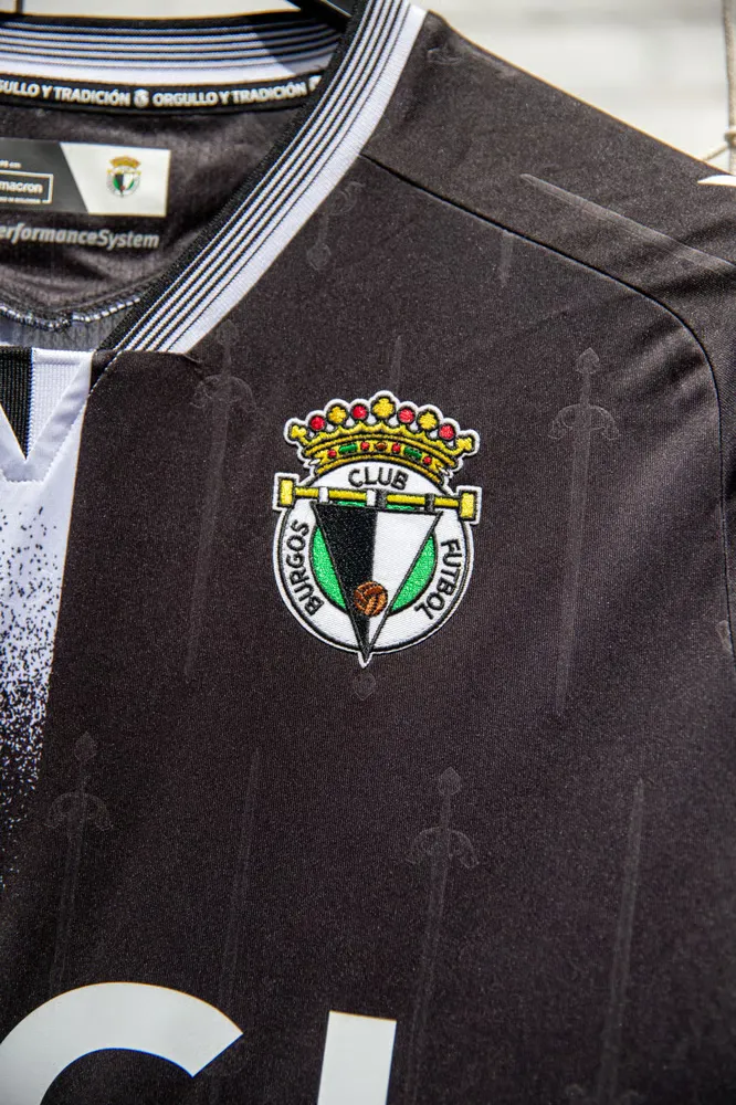Women's Burgos CF 2025/26 Away Shirt - Image 2