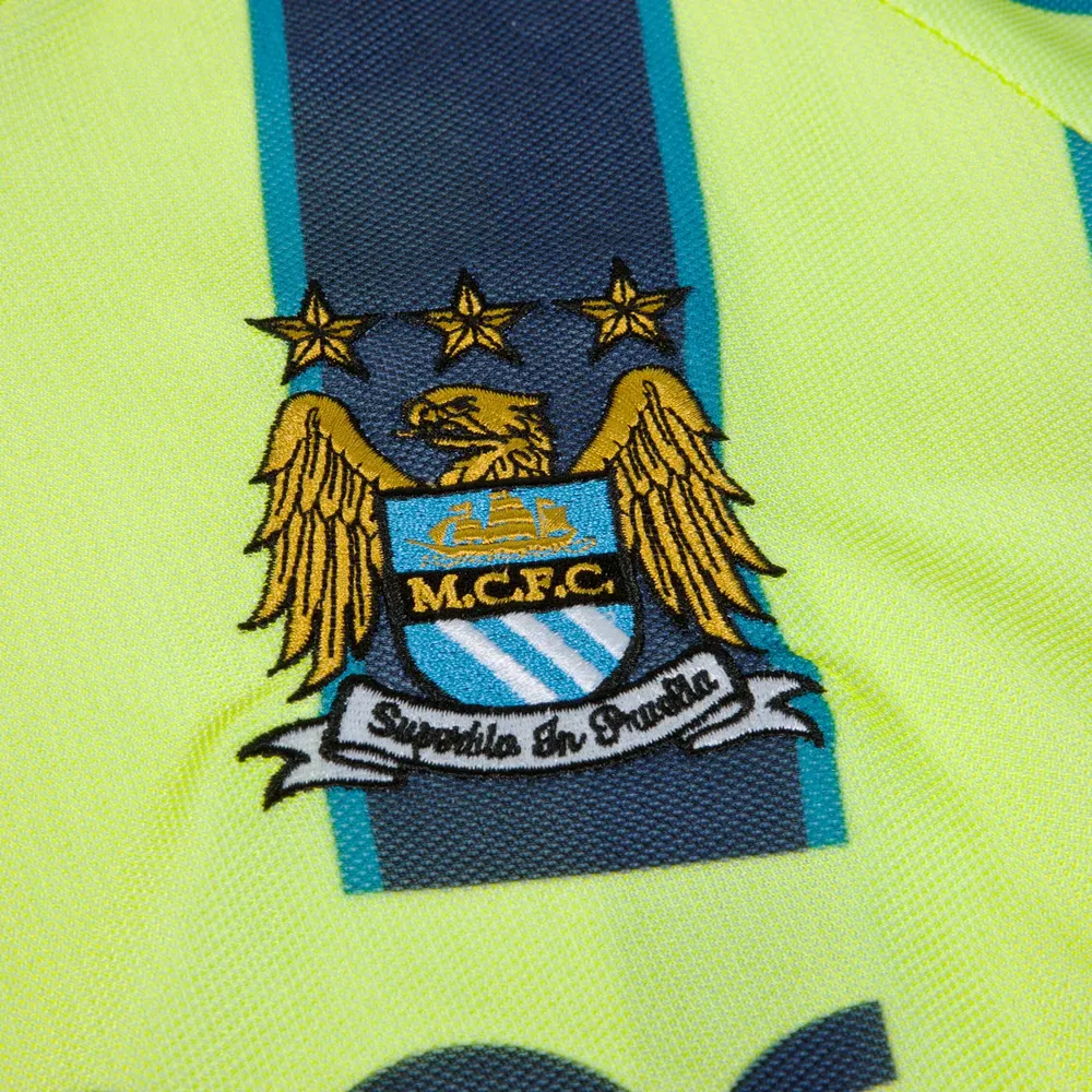 Men's Manchester City 1999 Wembley Retro Shirt - Image 3