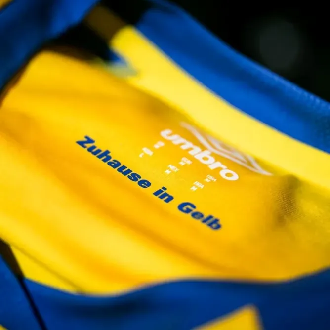 Men's Eintracht Braunschweig 2025/26 Home Shirt - Image 2