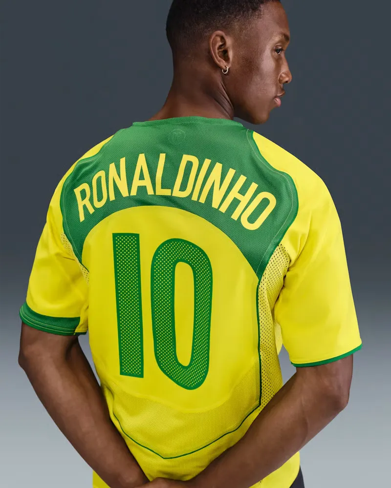 Men's Brazil 2004 T90 Remake Shirt - Ronaldinho #10
