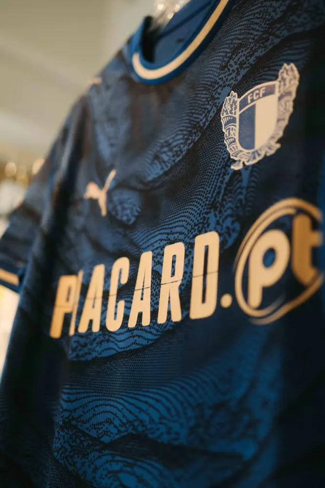 Kid's FC Famalicão 2025/26 Away Shirt