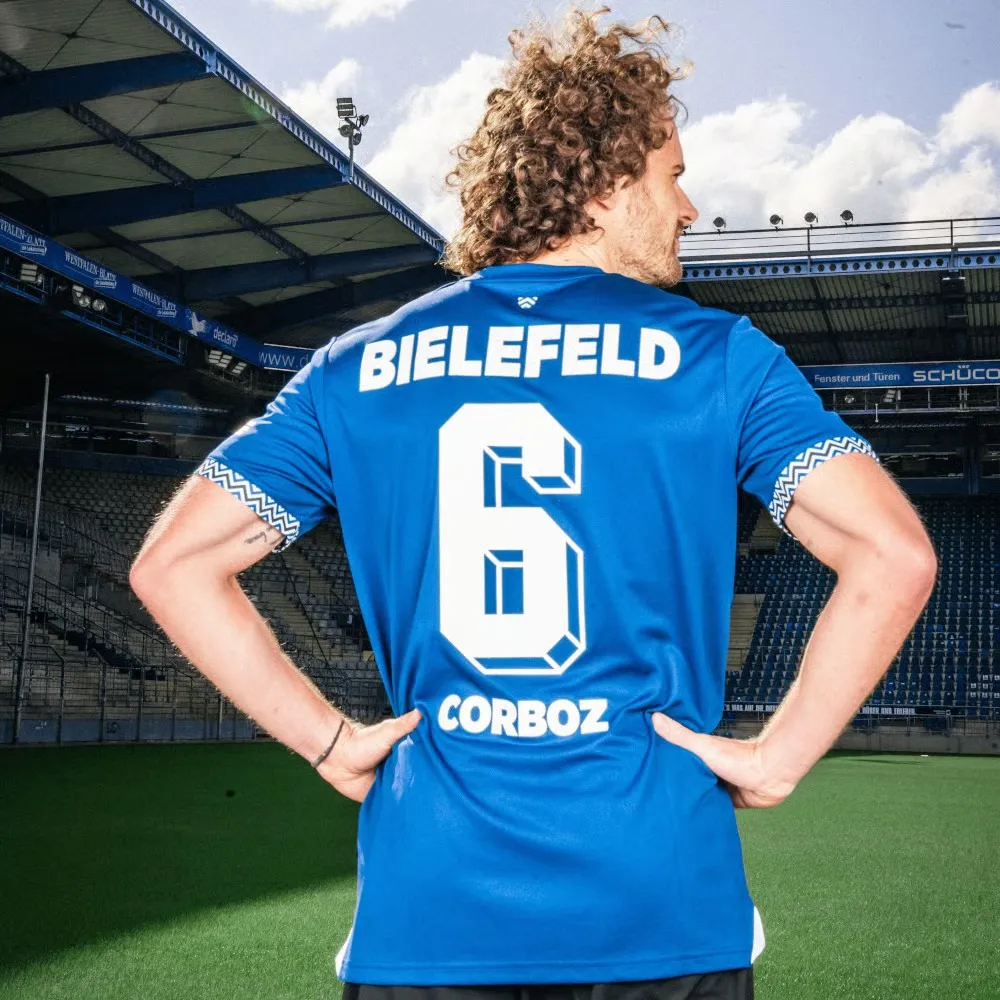 Kid's Arminia Bielefeld 2025/26 Home Shirt - Image 2