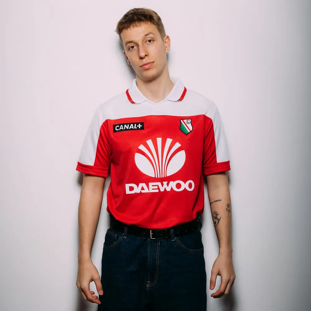 Women's Legia Warszawa 2000/2001 Retro Shirt - Red