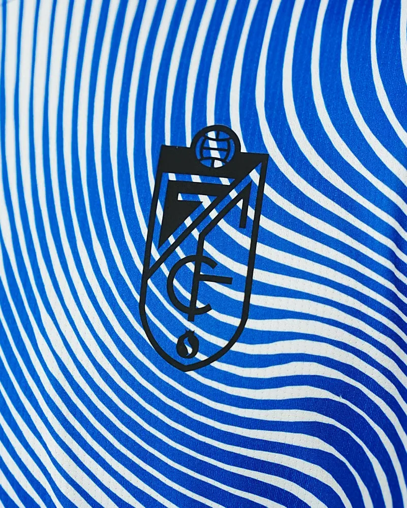 Kid's Granada CF 2025/26 Away Pre Match Shirt - Image 2