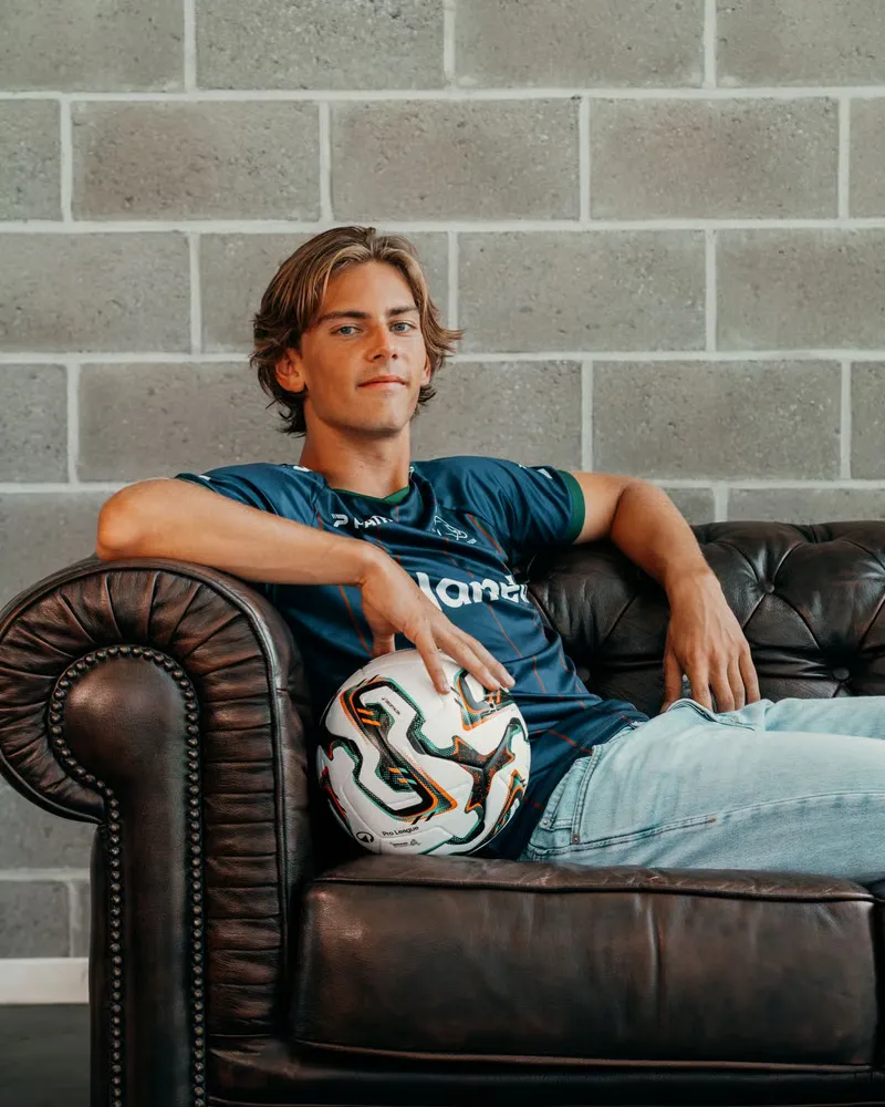 Women's Zulte Waregem 2025/26 Third Shirt - Image 2