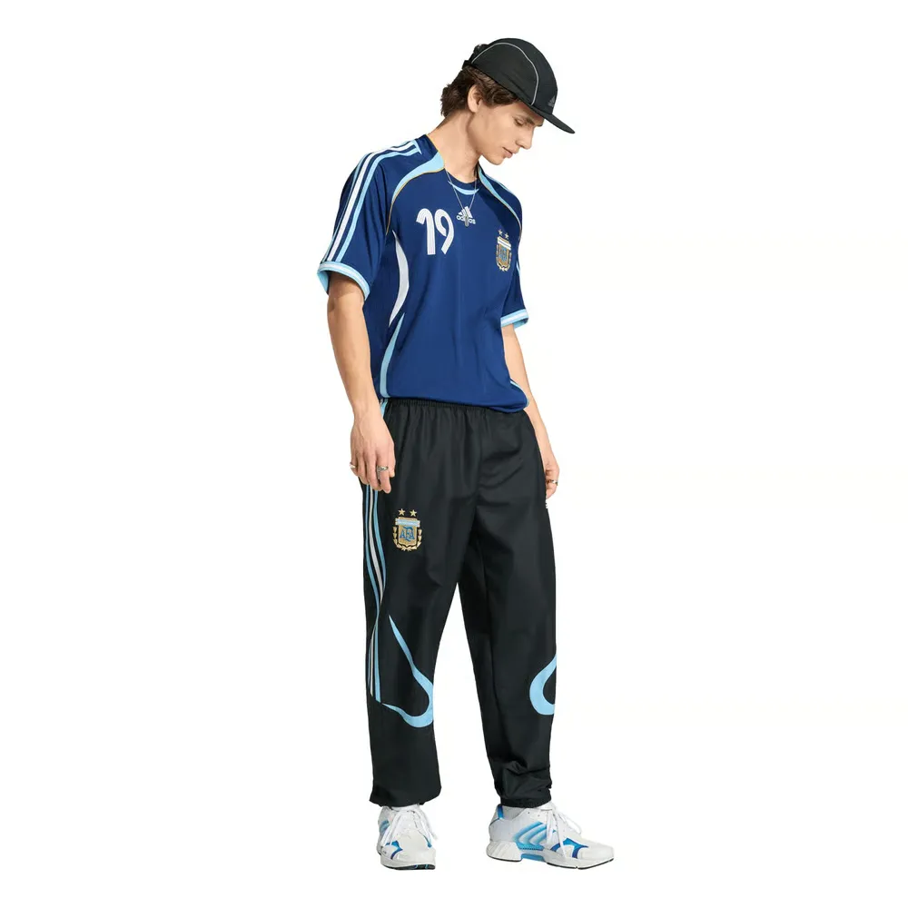 Women's Argentina 2006 Away Retro Shirt Messi #19 - Image 2