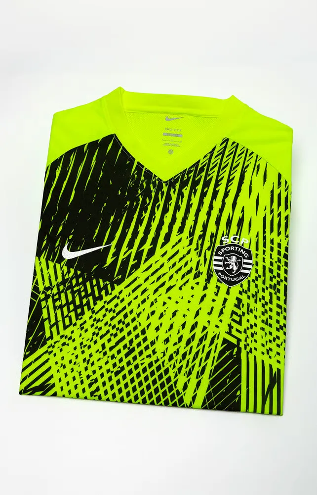 2564544_8A941718-2736-75A3-5447-898F53BE4DE4