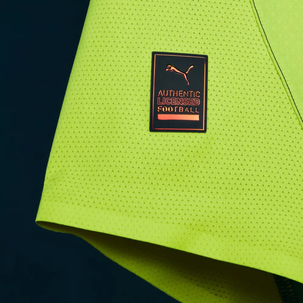 2565304_66D0C6CB-187D-4041-1073-E0E04C981CBB