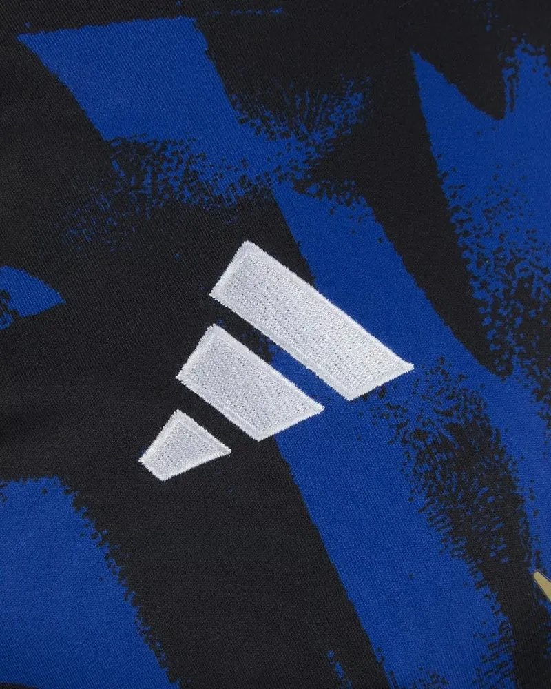 2565399_580C34B1-7ACF-F626-57AF-A9F268A8EF51