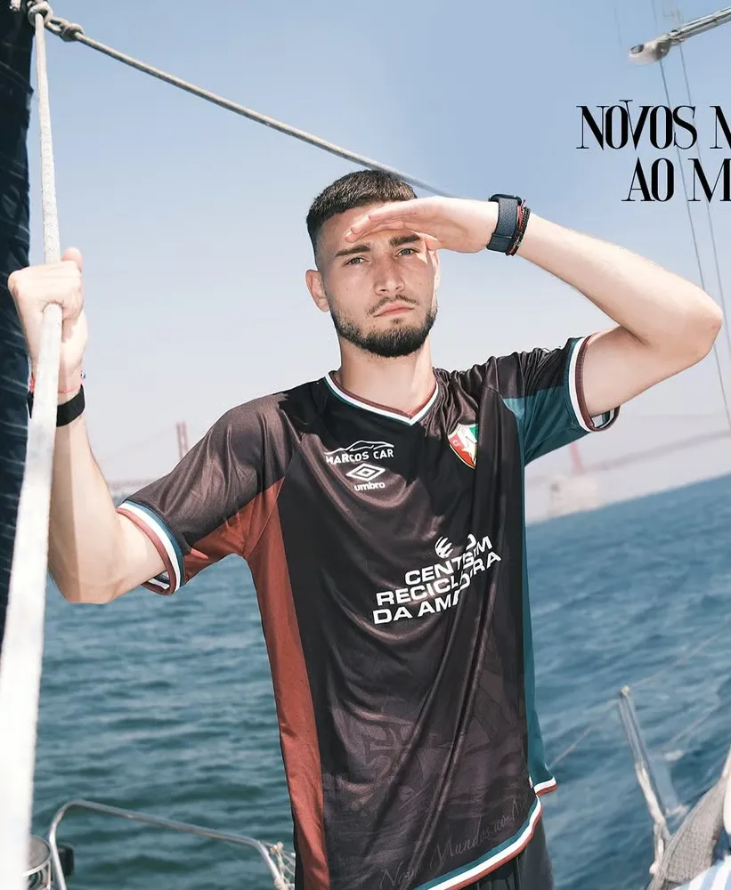 Kid's Estrela Amadora 2025/26 Third Shirt - Image 2