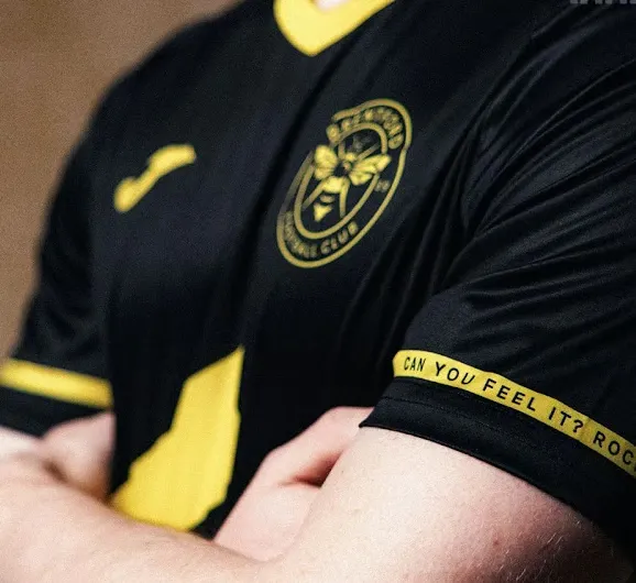 Women's Brentford 2025/26 Hard-Fi CCTV Special Shirt - Image 3