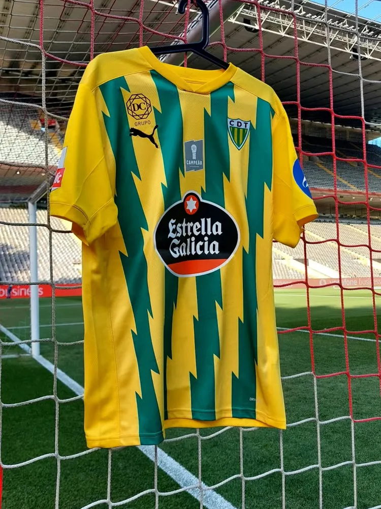 Men's CD Tondela 2025/26 Home Shirt