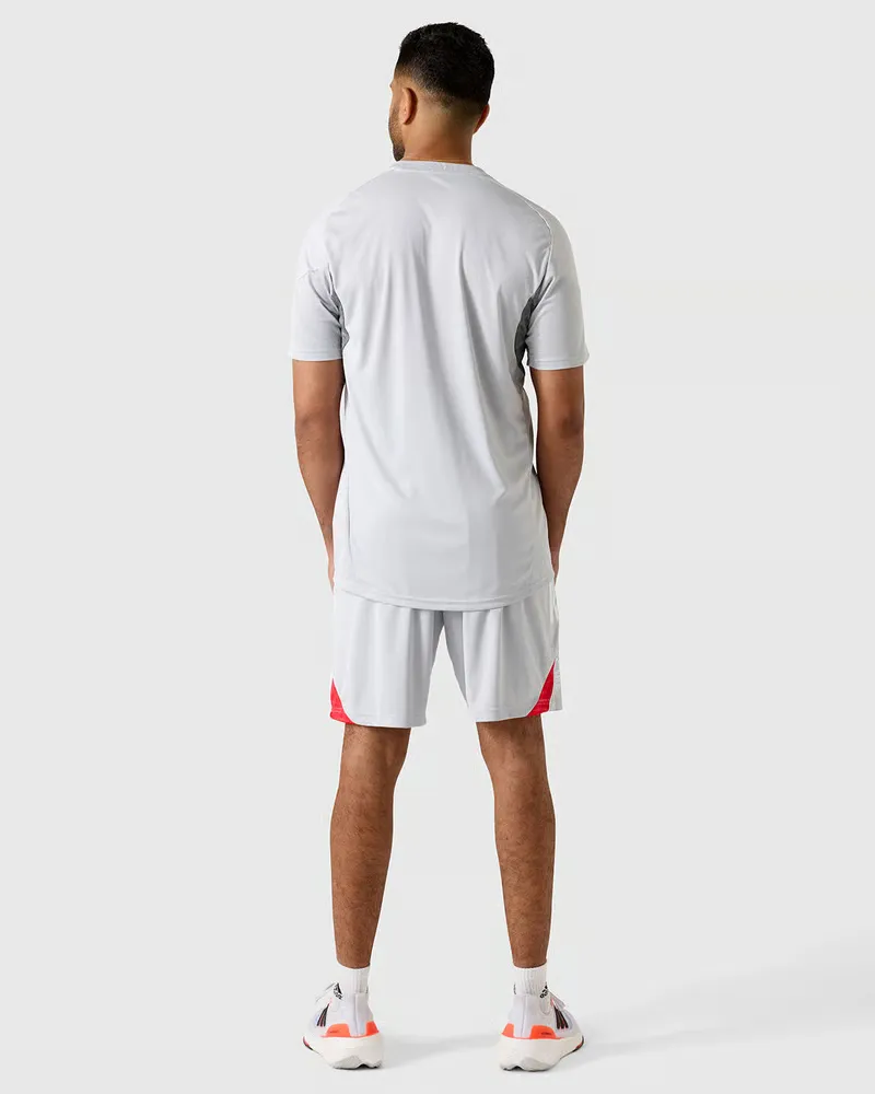 2565662_83A94788-ABDF-9EC5-9906-9D9C67B81092