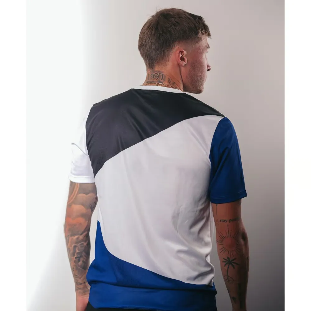 2565673_9C966B3C-A067-910D-D11A-A351F7996227