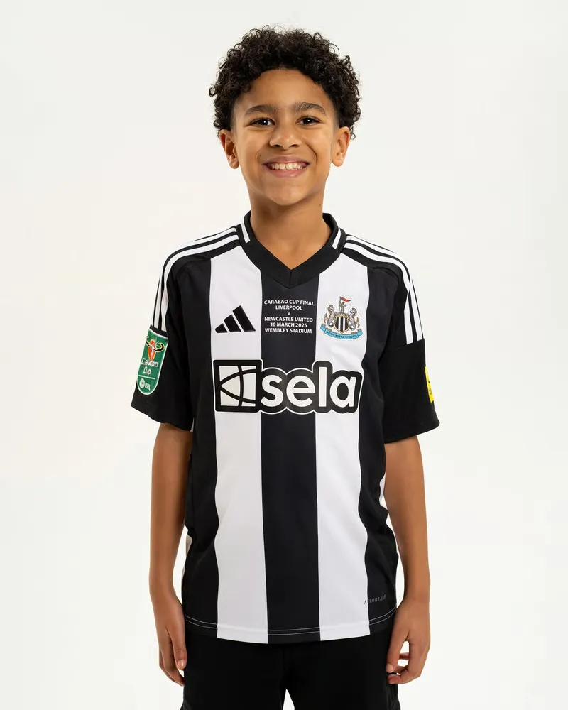 Kid's Newcastle United 2025 Carabao Cup Winners Shirt