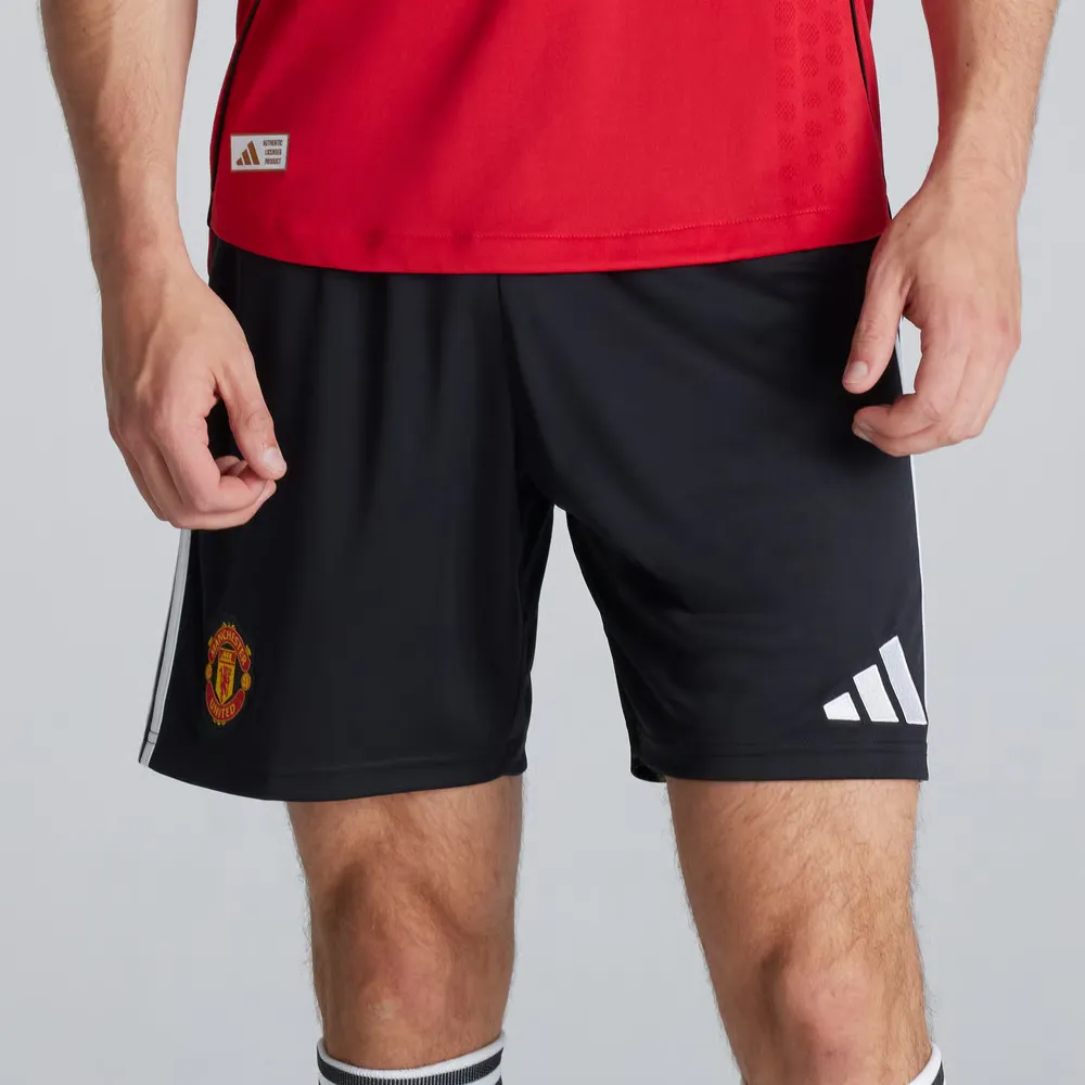 Kid's Manchester United 2025/26 Home Shorts - Black